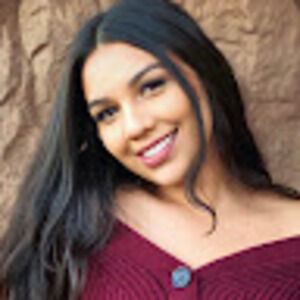 Meet your Posher, Yaritza